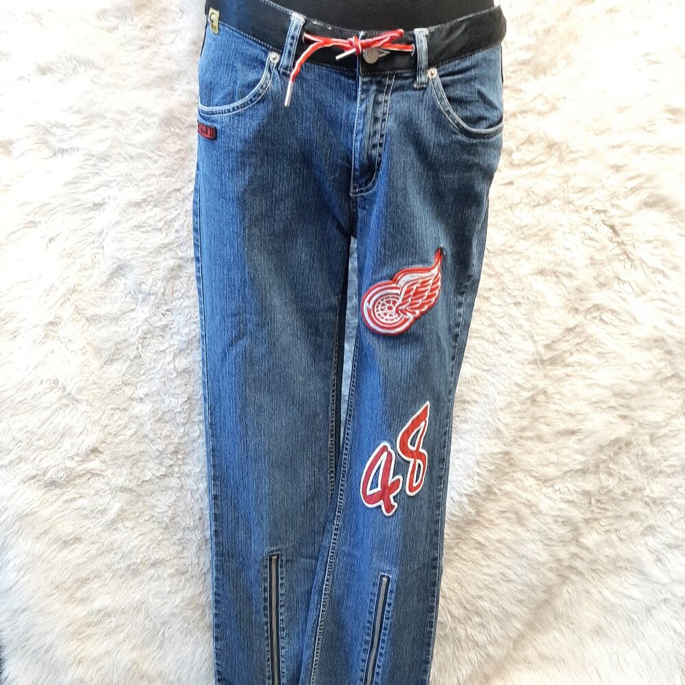 Vintage Y2K Hockey Women's Detroit Red Wings NHL Fan Denim Jeans W31